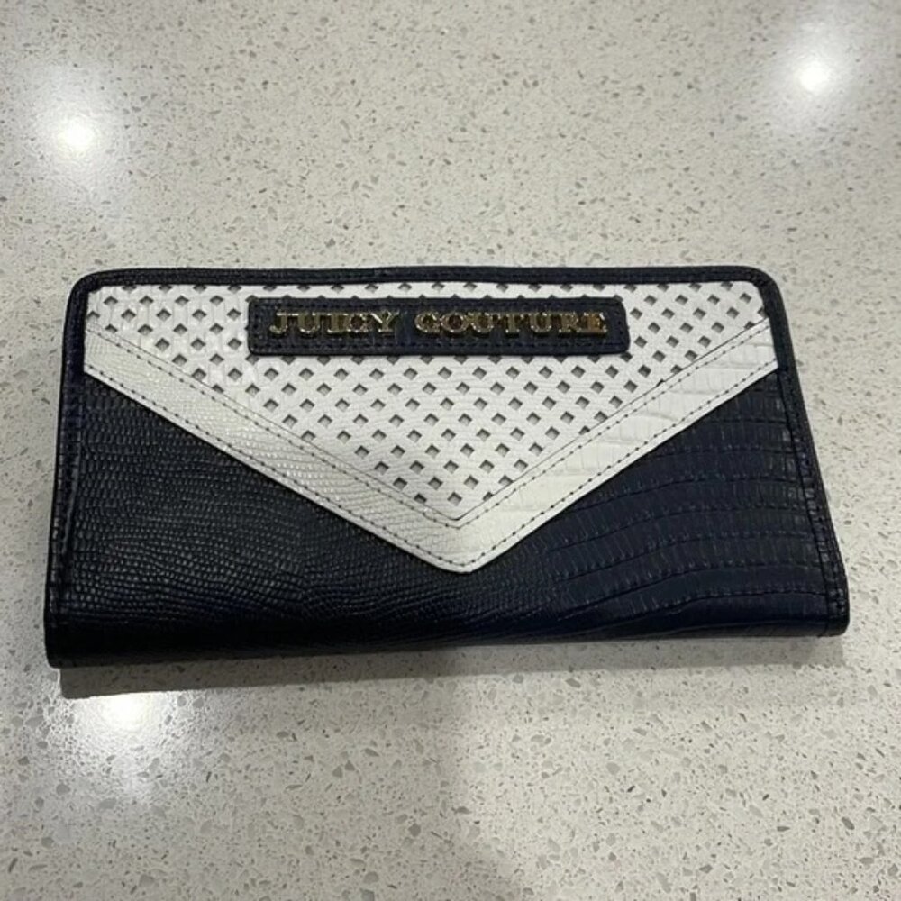 Juicy Couture Sierra Colorblock ContinentalWallet